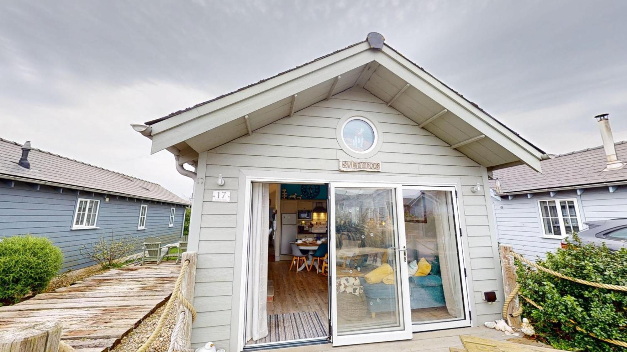 Salty Dog At The Bay Filey, Sleeps 4, 2 Dogs Welcome For Free Too Zewnętrze zdjęcie